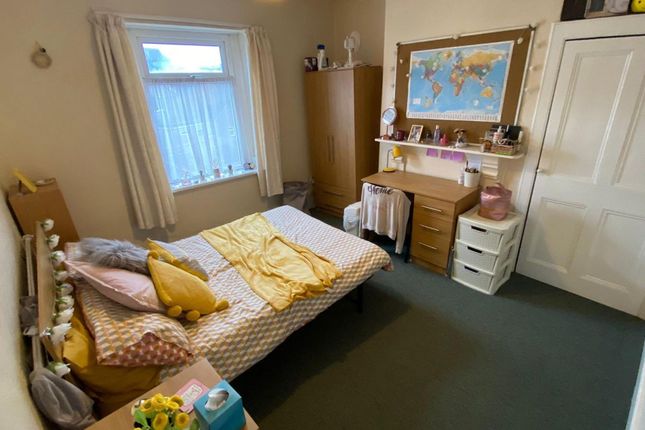 8 Aylesbury Road, Swansea photo 5