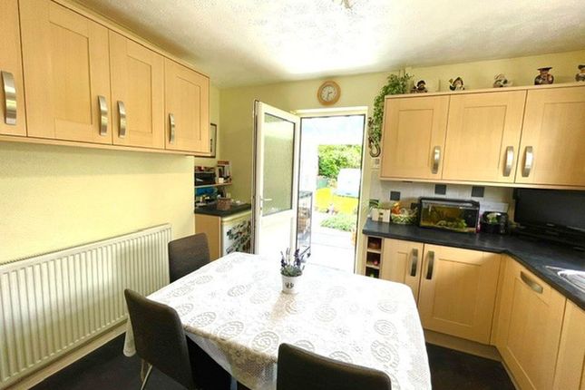 26, Brookfield Road, High Wycombe photo 3