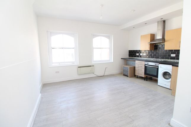 Studio flat on Weeks House, Bromley, £1,100/mo