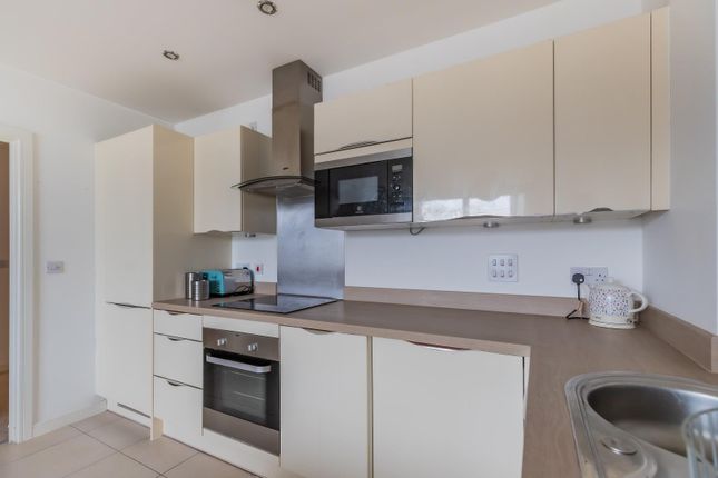 88, Davaar House, Prospect Place, Cardiff photo 4