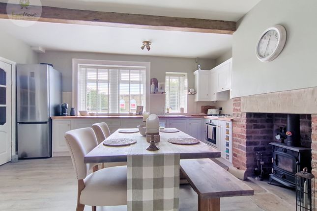 530, Halifax Road, Liversedge photo 4