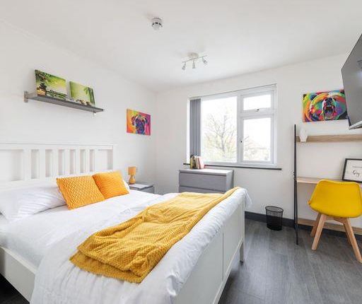 Shared accommodation to rent in Dorset Avenue, Hayes