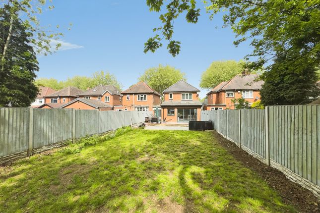 32, Walstead Road, West Midlands photo 4