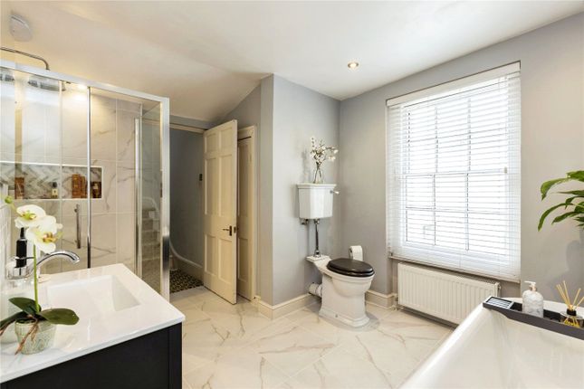 53, Hewlett Road, Gloucestershire photo 5