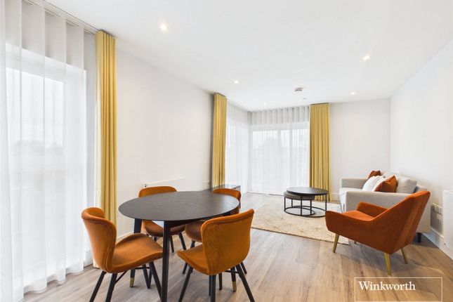 Flat 15, 16, Fairhaven Drive, Berkshire photo 4