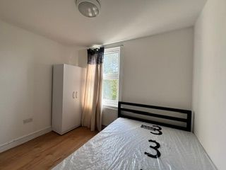 Flat 1 6, Mildmay Road, Ilford photo 4