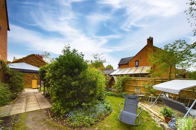 Detached house for sale in Top Common, Warfield, Berkshire