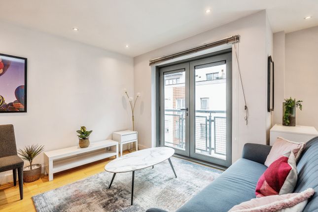 Flat 55,, Central Quay North, Bristol photo 4