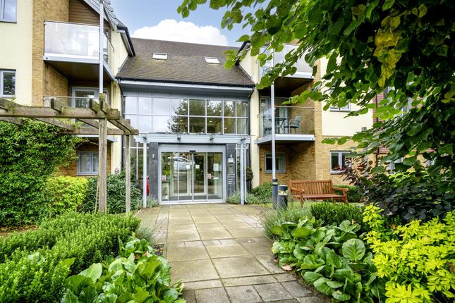 2-bed house on 23 Eleanor House, 232 London Road, St. Albans, £350,000