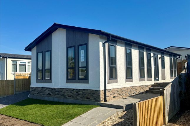 2-bed caravan on 44, Westwoods Park, New Milton, £225,000