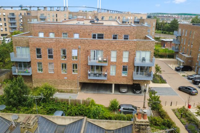 57 Liberty Court, Stone, Kent photo 2