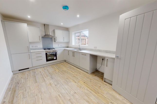 59 Dawlish Drive, Stoke-On-Trent photo 2