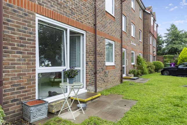 Flat for sale in The Meads, Windsor
