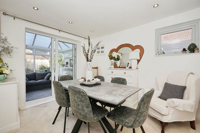 15, Minter Avenue, Folkestone photo 3
