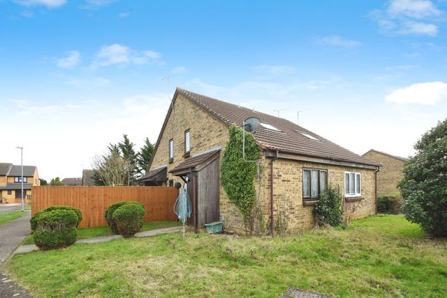 Thumbnail Property for sale in Beardsley Drive, Springfield, Chelmsford