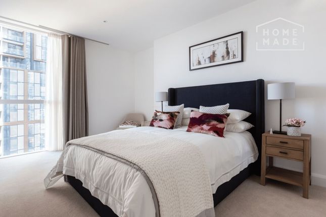 Flat to rent in Sirocco Tower, Canary Wharf