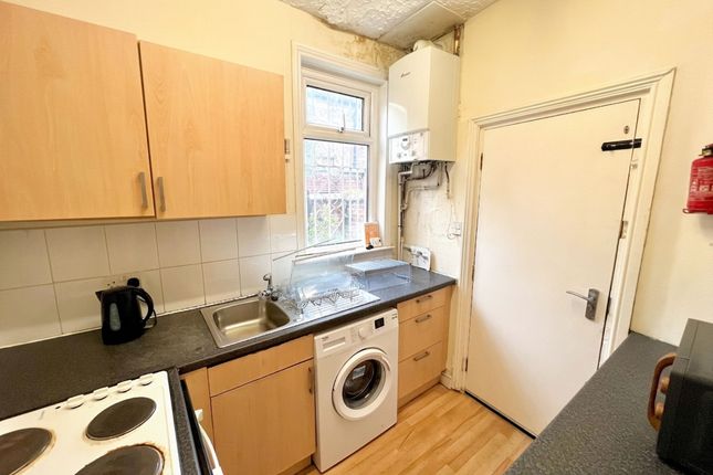 6 Redruth Street, Manchester photo 3