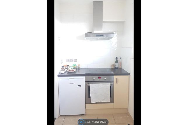 Crossmount House Bowyer Street, London photo 3