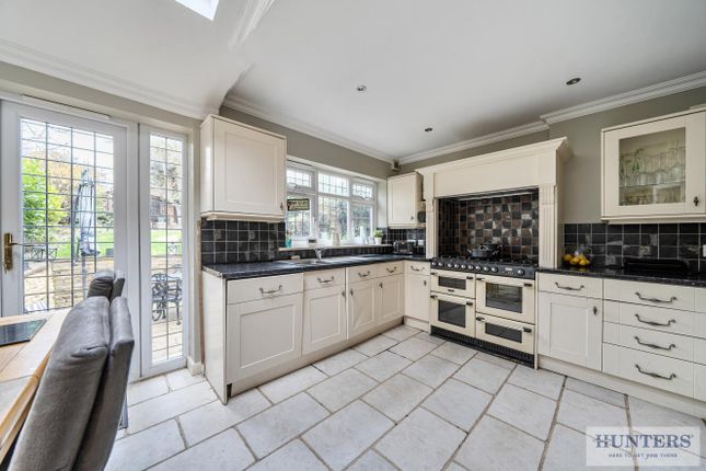 63, Okehampton Crescent, Welling photo 3
