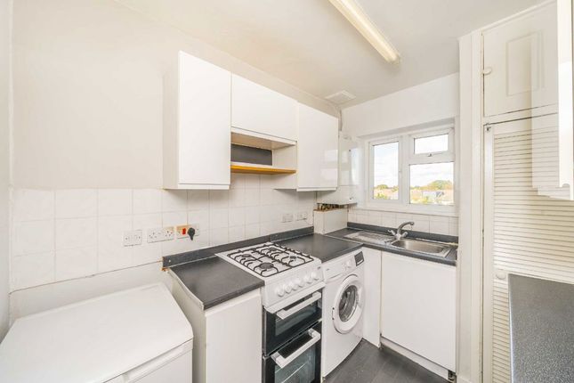 Staines Road West, Sunbury-On-Thames photo 2