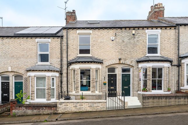 Thumbnail Terraced house for sale in Russell Street, York