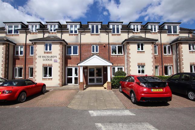 Thumbnail Flat for sale in Spitalfield Lane, Chichester