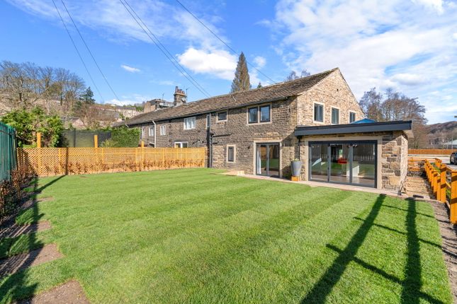 4-bed house on Dam Top Cottage, Dam Top, Halifax, £575,000