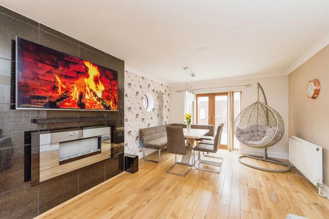 45a, Westbourne Crescent, PONTEFRACT photo 3