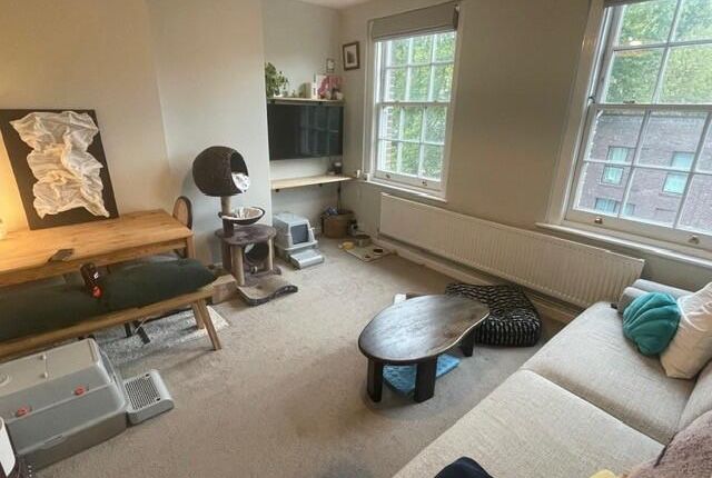 Flat 10, Royley House, 104 - 110 Old Street, London photo 4