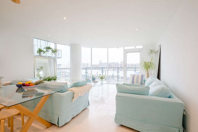 Thumbnail Flat for sale in Wapping High Street, London