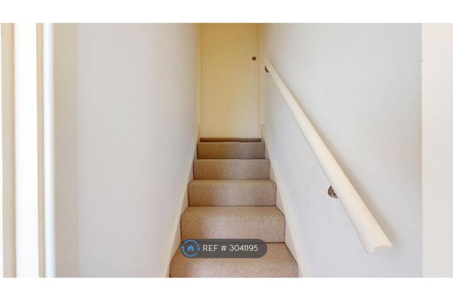 Aragon Tower George Beard Road, London photo 5