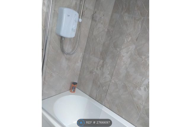 Flat, Kennedy Path Townhead, Glasgow photo 4