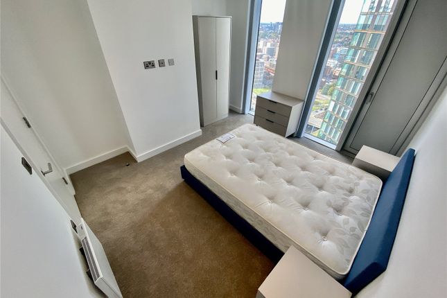 Flat to rent in The Blade, 15 Silvercroft Street, Manchester