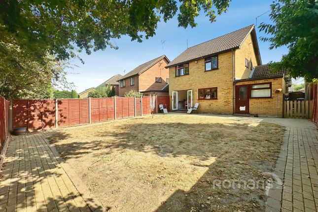 21, Squarefield Gardens, Hampshire photo 4