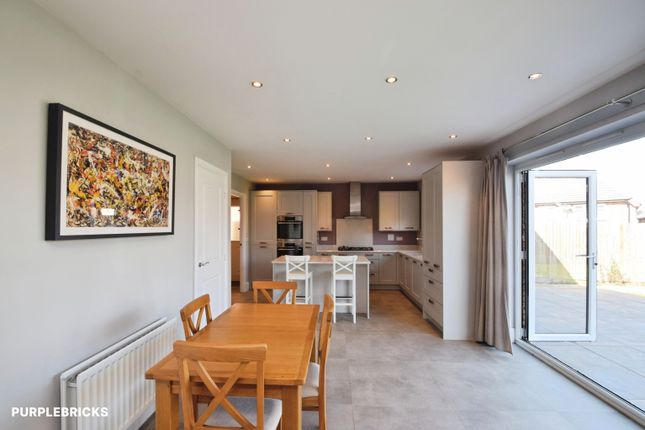 94, Pen-y-Wal Drive, Newport photo 4