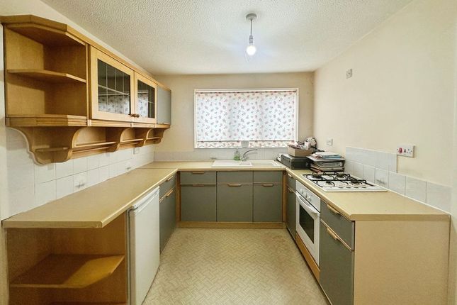 7, Copthorne Close, Heywood photo 5
