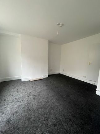 30, Stamford Street, Bradford photo 4