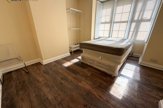 88 Lordship Lane, London photo 3