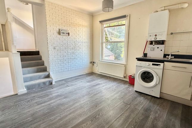 Flat 1, Luton photo 2
