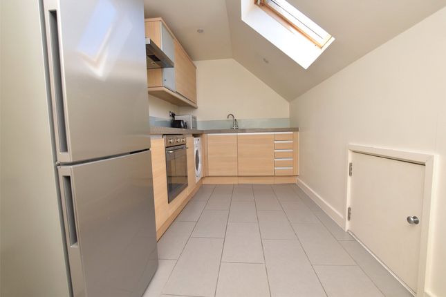 41, Nayland Court, Romford photo 2
