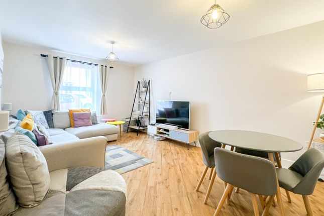 Thumbnail Flat for sale in Chessel Mews, West Street, Bedminster