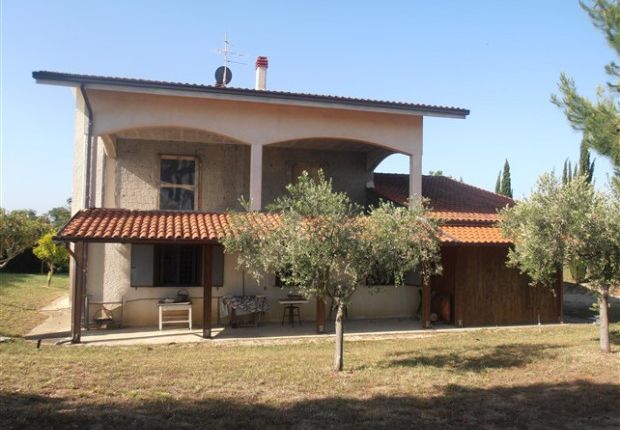Villa for sale in Chieti, Torino di Sangro, Abruzzo, CH66020