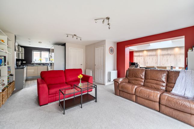 12, Cowslip Drive, Cheltenham photo 4