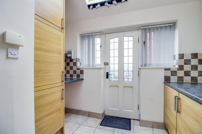 1, Wesley Hall Court, Wakefield photo 3