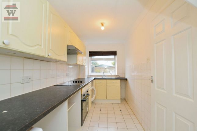 8, Chichester Way, Feltham photo 3