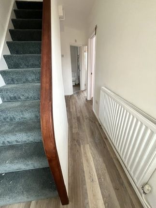7, West Way, Luton photo 3