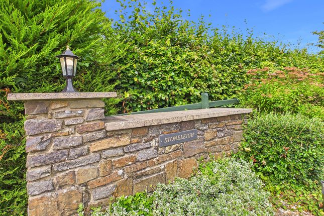 2 Thornberry Gardens, Narberth photo 4