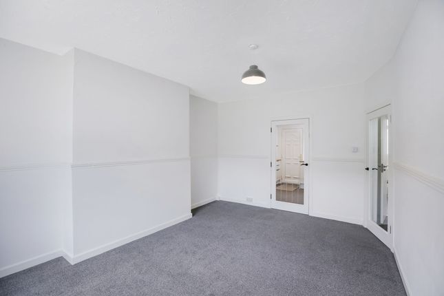 65 Jean Armour Drive, Mauchline, Ayrshire KA5 6DW, Mauchline photo 4