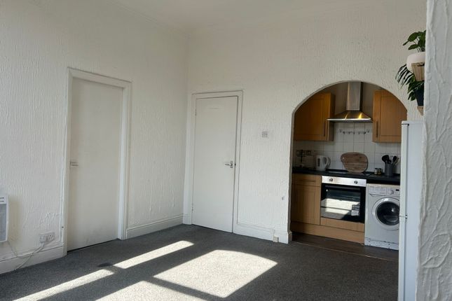 10/14, Swinley Road, Wigan photo 2