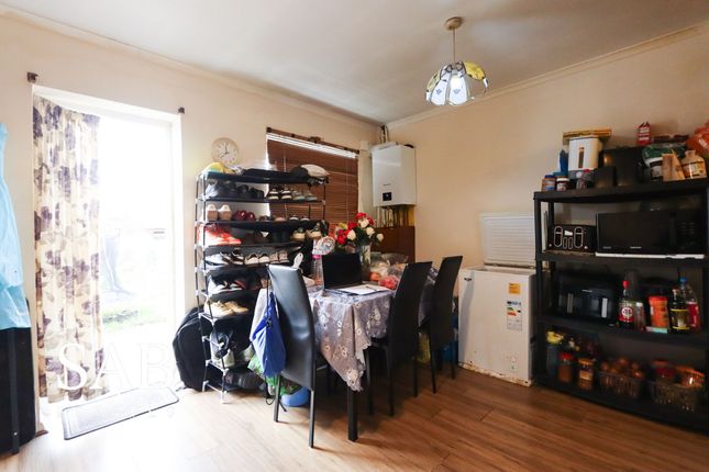 169 Rutland Road, Southall photo 3